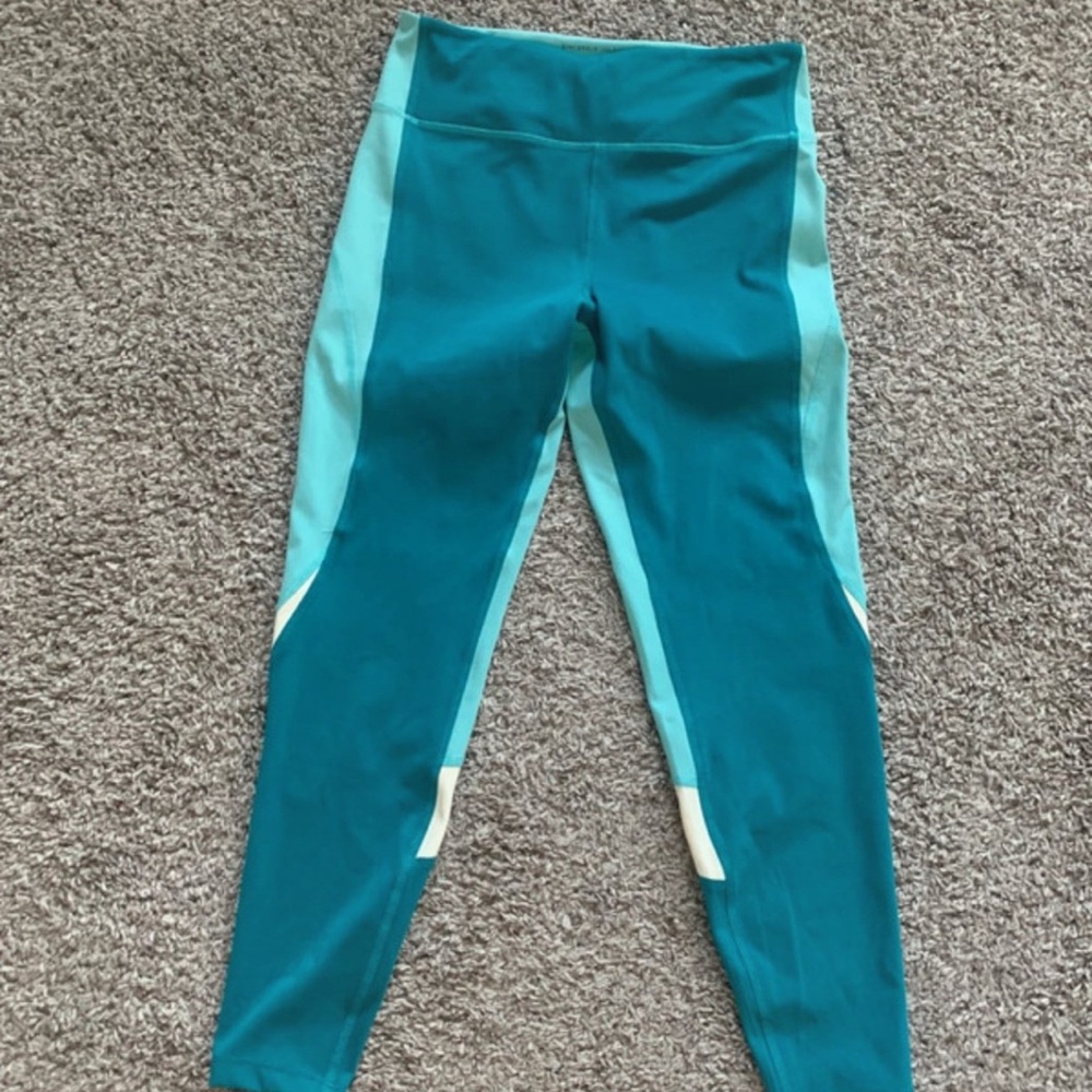 Sincerely Jules Aqua Active Leggings